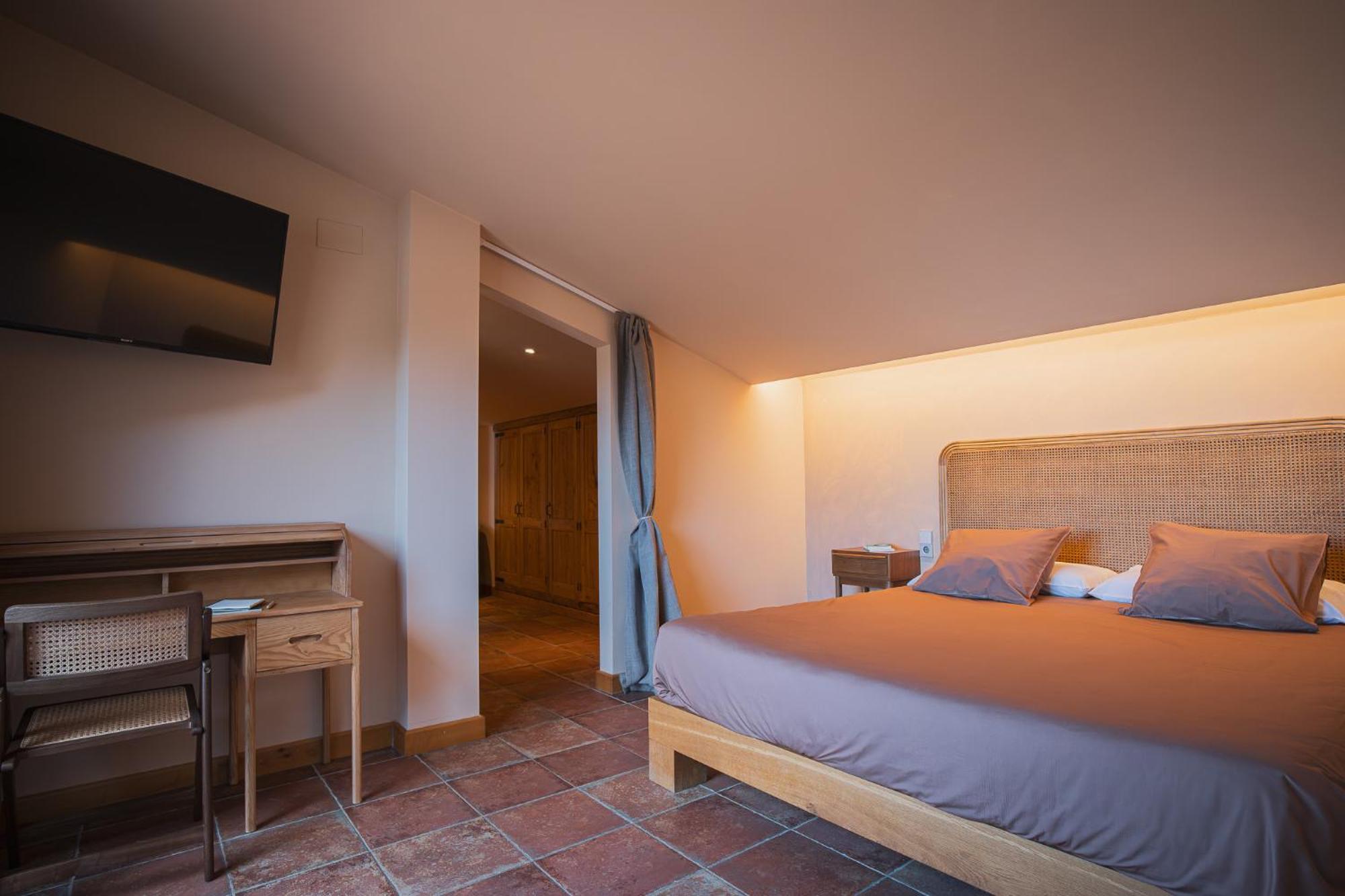 Mas Rovira Guest House Banyoles Exterior photo
